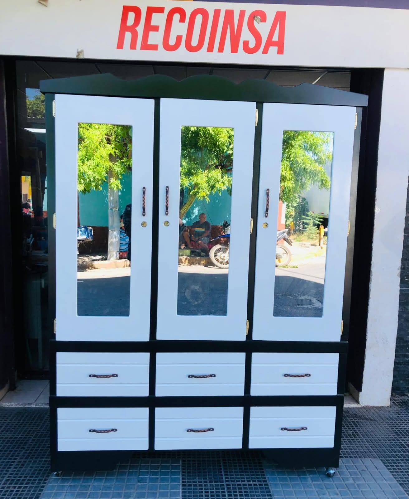 Ropero Durapanel 3 Cuerpos Blanco/Negro